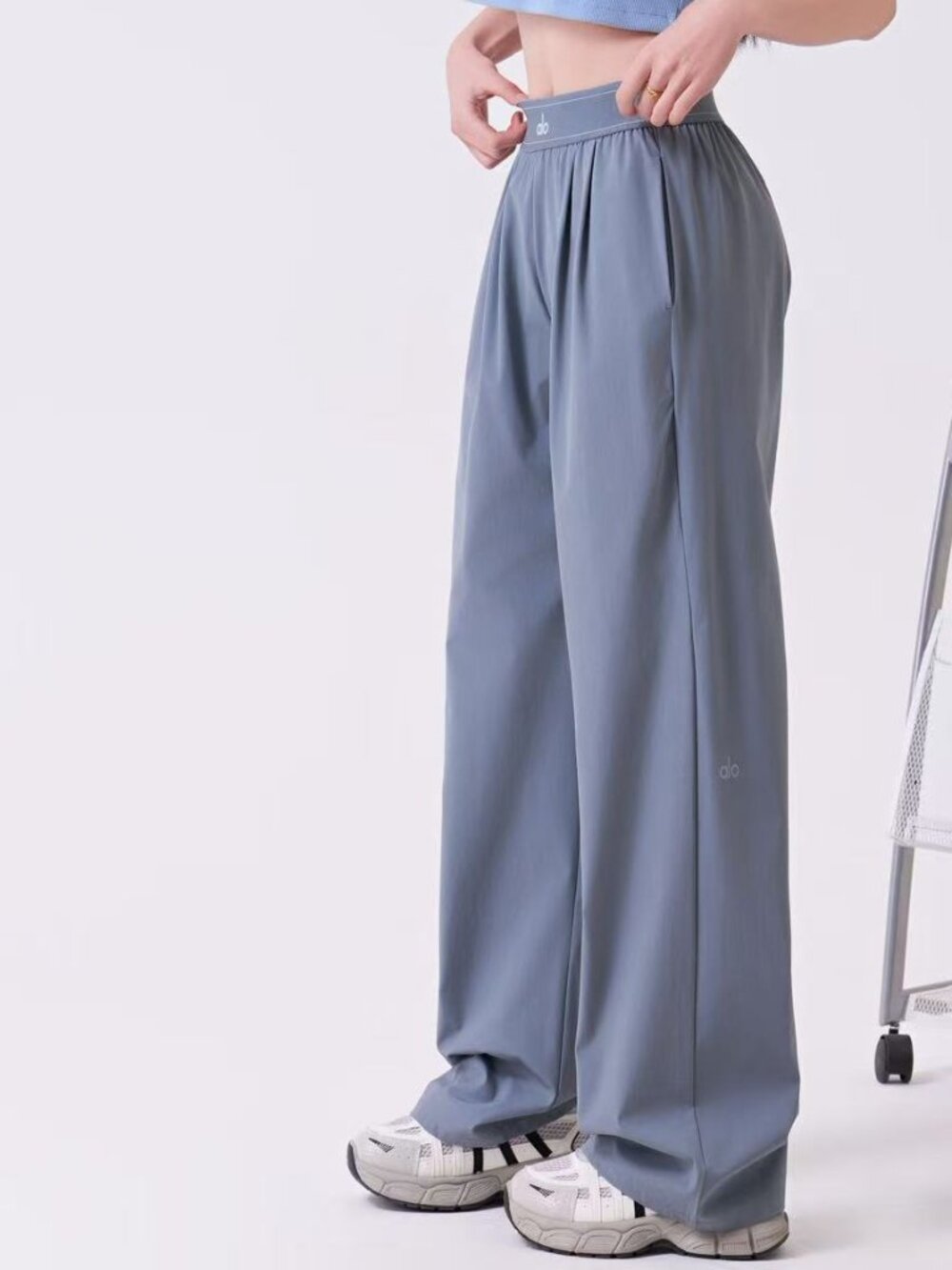 ALO Yoga Suit Up Trouser 💋Steel Grey (Regular)30 inches in length - Picture 5 of 5